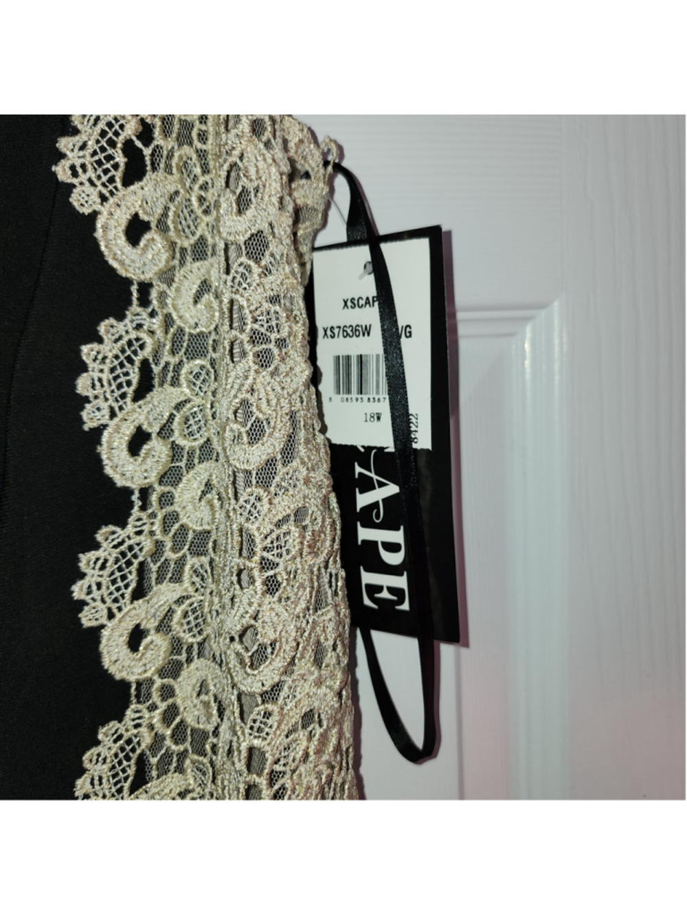 Women's Xscape Black and Beige Lace Dress - formal, size 18W - Picture 3 of 6